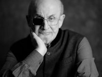 Salman Rushdie in Berlin: Mythenneuerfindung im Niemandsland