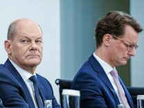 Deutschland-Pakt: Wüst verlangt mehr Tempo von Scholz