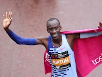 Marathon in Chicago: Kiptum bricht Kipchoges Weltrekord
