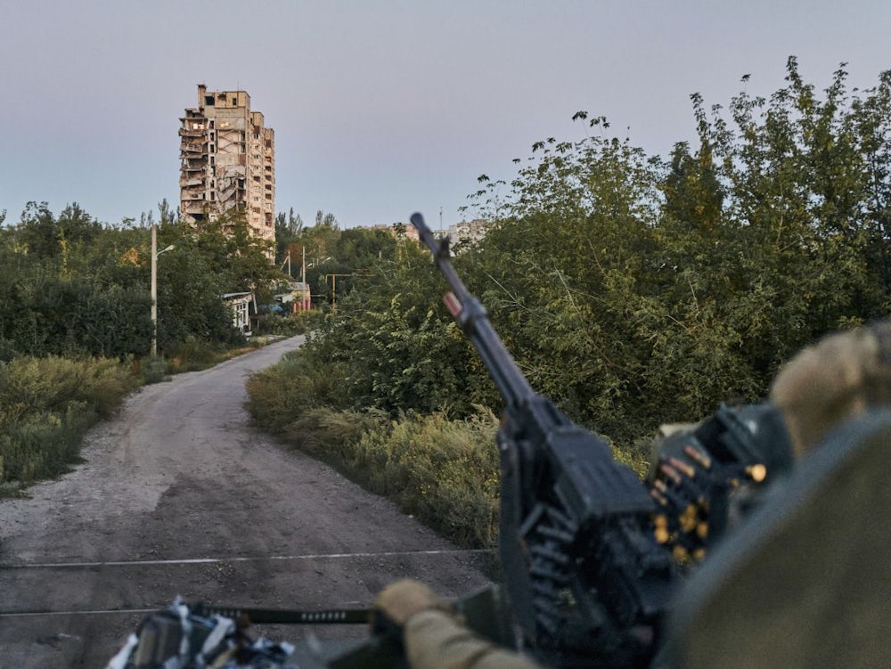 Krieg in der Ukraine: Ukrainische Truppen verlieren Hauptversorgungsroute nach Awdijiwka
