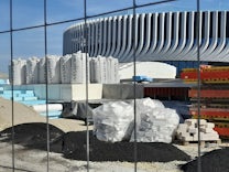 Baustelle am SAP Garden: Hügel aus Kunststoff statt aus Erde