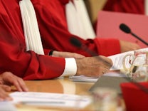 Karlsruhe: Bundesverfassungsgericht stoppt Änderung des Nachtragshaushalts von 2021