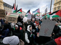 Kundgebung in München: Pro-palästinensische Demonstranten werfen Israel „Terrorismus auf höchstem Niveau“ vor