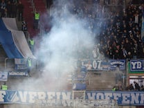 FC Augsburg gegen TSG Hoffenheim: Elf Verletzte nach Böller-Explosion im Augsburger Fußballstadion