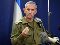 Nahost: Der Mann, der Israel das Kriegsgeschehen erklärt