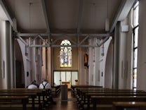 Glaube und Religion: Mehr als zwei von drei Kirchenmitgliedern erwägen Austritt