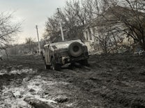 Liveblog zum Krieg in der Ukraine: Regen und Schnee behindern beide Armeen