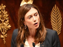 Frankreich: Dann kippte der Senator Ecstasy in ihren Champagner