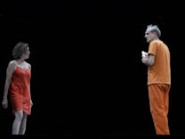Theater: Weiblichkeit ist ein Gefängnis