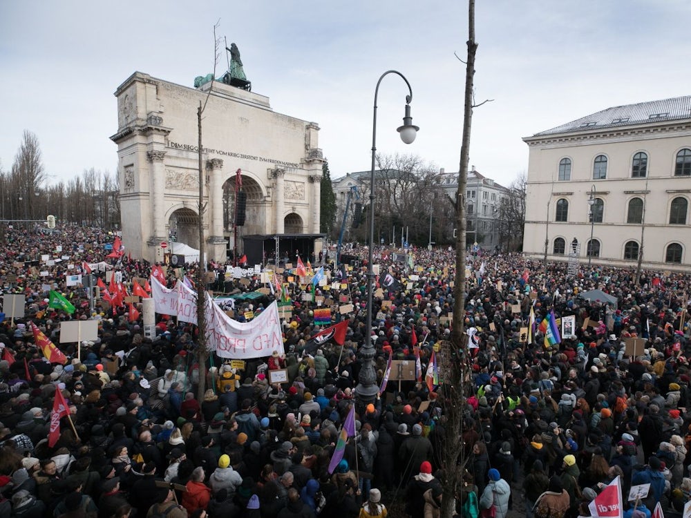 Demo gegen rechts: Demonstration in München abgebrochen – Andrang zu groß
