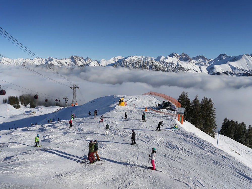 Oberallgäu: Skifahrer stirbt bei Unfall in Oberstdorf
