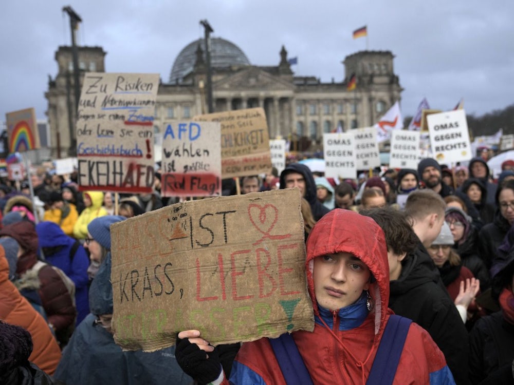 Demo in Berlin: Brandmauer der Hunderttausenden