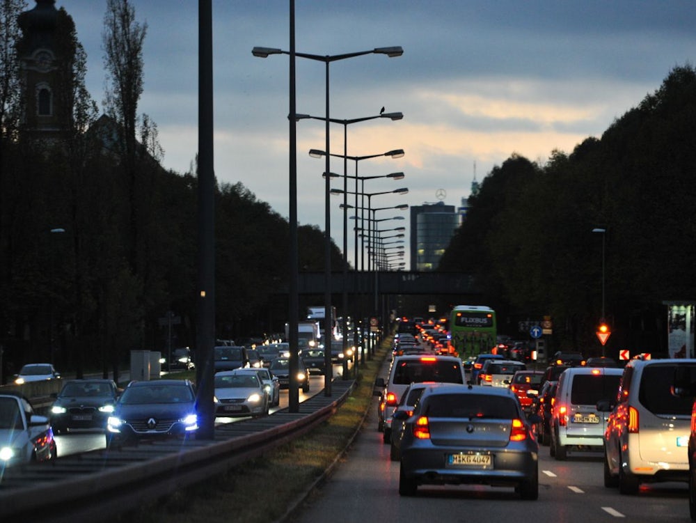 Schärfere Vorgaben für 2030: München droht neue Debatte ums Dieselfahrverbot