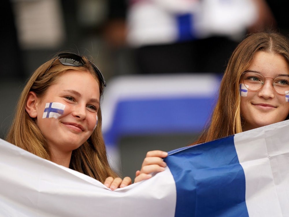 Weltglücksbericht: Finnen abermals am glücklichsten – Deutschland rutscht ab