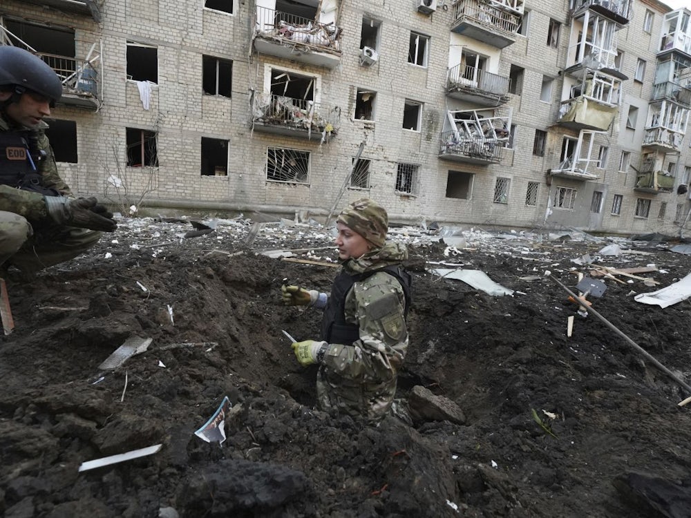 Krieg in der Ukraine: Ukraine meldet nächtliche Angriffe auf Charkiw – Tote und Verletzte