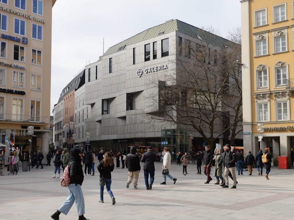 Milliardär übernimmt insolvente Kette: Drei Münchner Galeria-Kaufhäuser sollen erhalten bleiben – Bangen ums vierte