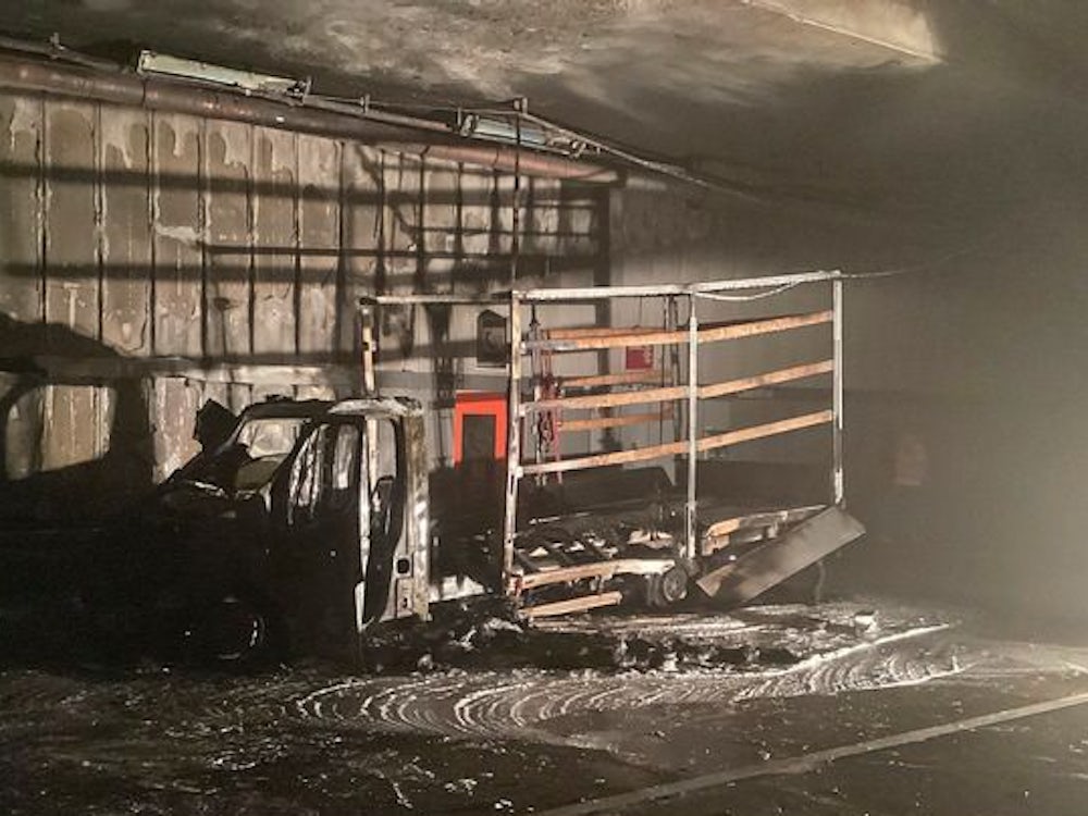 Mittlerer Ring in München: Kleintransporter ausgebrannt: Luise-Kiesselbach-Tunnel Nord auf unabsehbare Zeit gesperrt