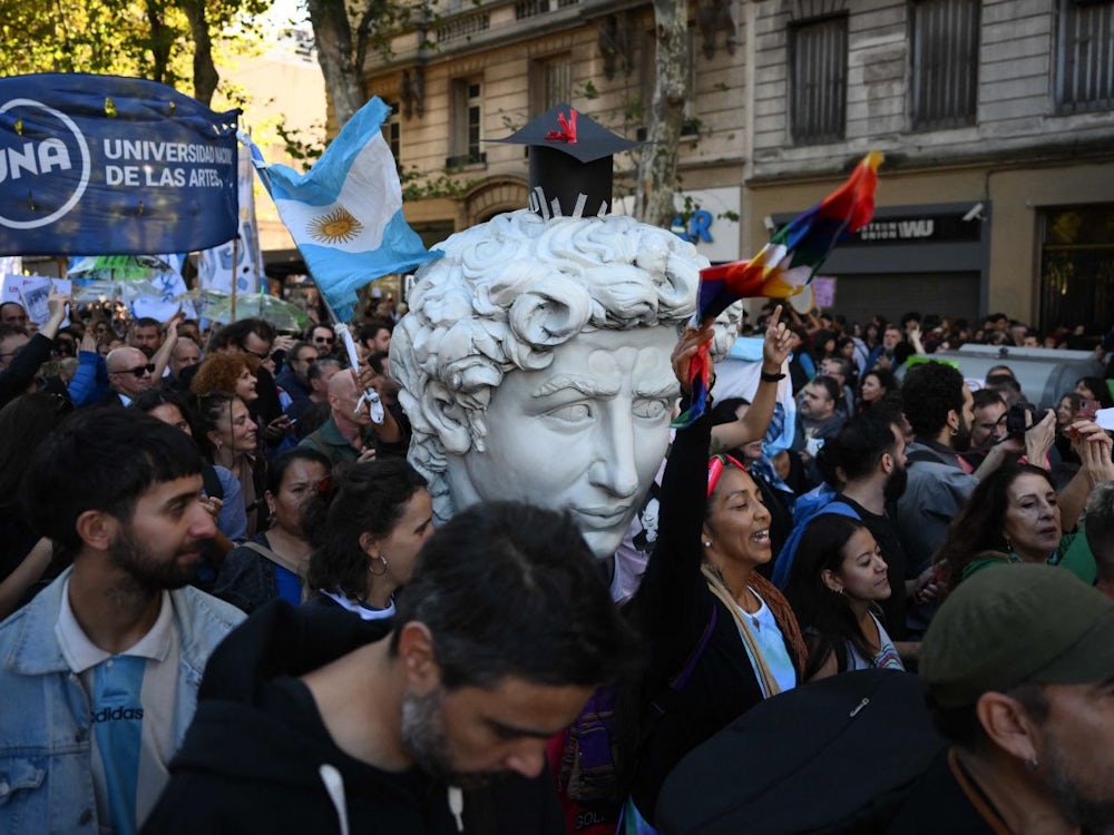 Argentinien: “Leg dich nicht mit den Unis an”