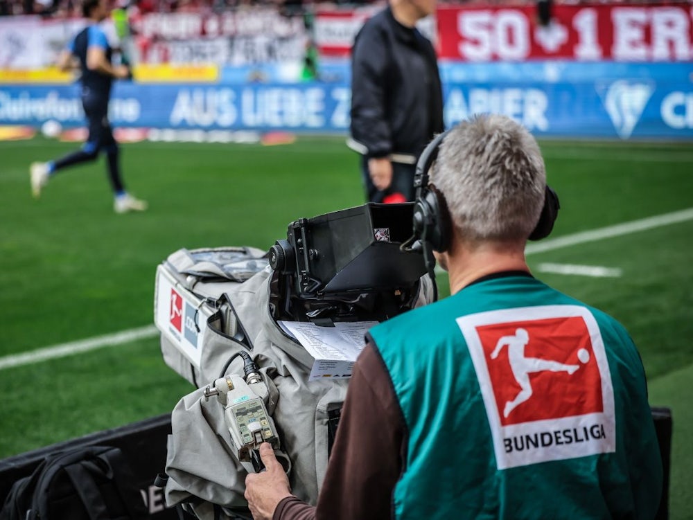 Fernsehen: Wie Dazn und Bundesliga noch zusammenfinden können...