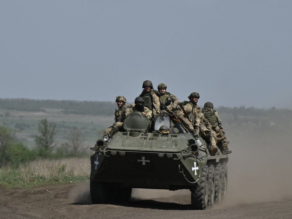 Krieg in der Ukraine: Russische Truppen durchbrechen Front im Donbass