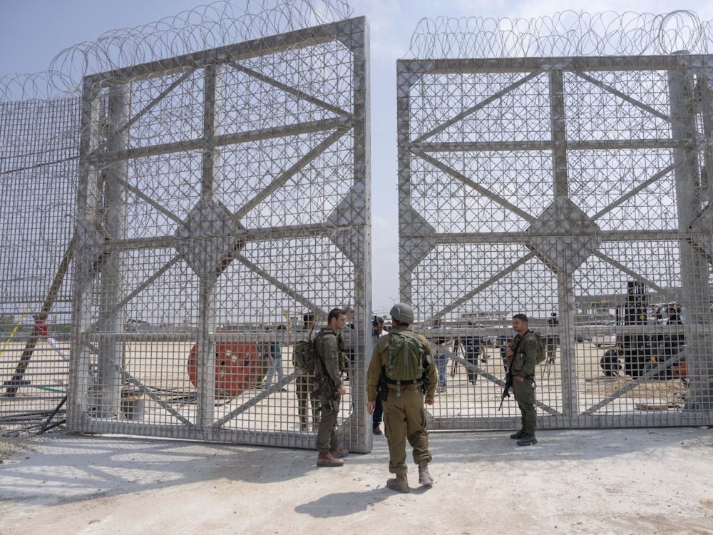 Krieg in Nahost: Israel öffnet Grenzübergang Erez für Hilfslieferungen...
