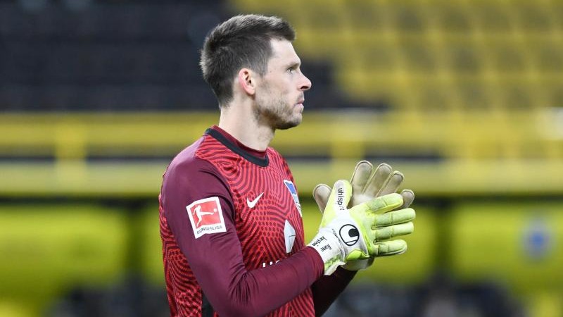 Bericht: Hertha will mit Torwart Jarstein verlängern