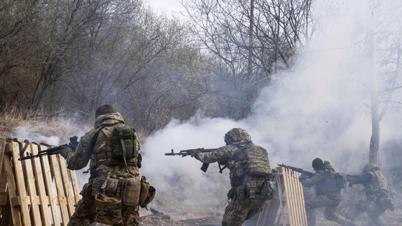 [情報] 德國政府只願意給烏克蘭12門120mm迫炮