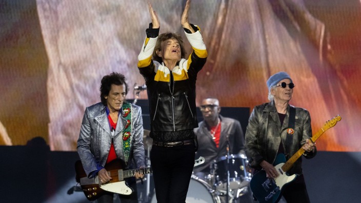 Musik - Berlin: Ron Wood (l-r), Mick Jagger, Steve Jordan und Keith Richards von "The Rolling Stones". Foto: Sven Hoppe/dpa/Archivbild