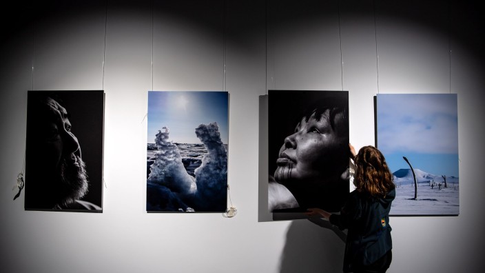 Ausstellungen - Bremerhaven: Im Klimahaus in Bremen wird die Sonderausstellung "Das letzte Eis - Zwei Welten im Wandel" aufgebaut. Foto: Sina Schuldt/dpa