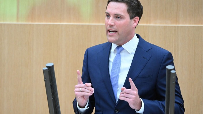 Regierung - Stuttgart: Manuel Hagel, CDU-Fraktionsvorsitzender im Landtag von Baden-Württemberg, spricht. Foto: Bernd Weißbrod/dpa