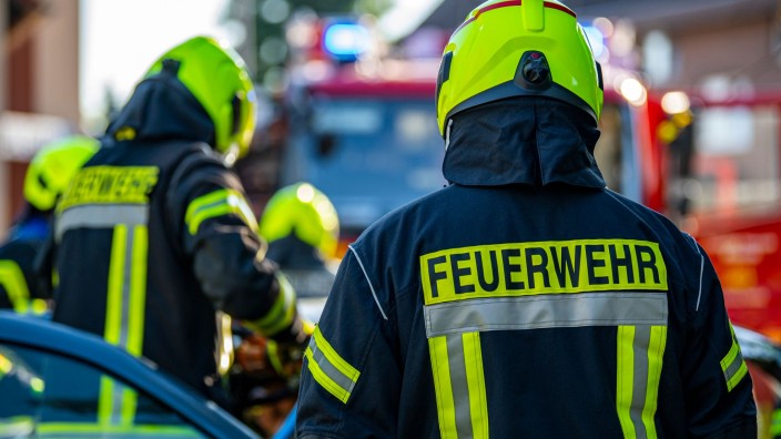 Statistik - Hannover: Einsatzkräfte der Feuerwehr bei einem Übungseinsatz. Foto: David Inderlied/dpa/Symbolbild