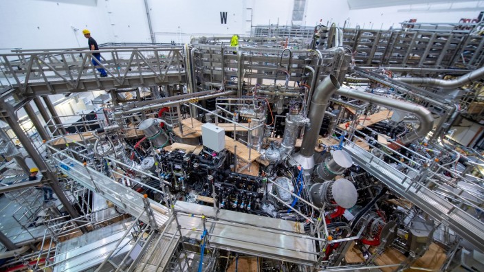 Energie - Greifswald: Blick auf den Forschungsreaktor „Wendelstein 7-X“ im Max-Planck-Institut für Plasmaphysik. Foto: Stefan Sauer/dpa