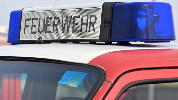 Notfälle - Würzburg: Ein Einsatzfahrzeug der Feuerwehr. Foto: Martin Schutt/dpa-Zentralbild/dpa/Symbolbild