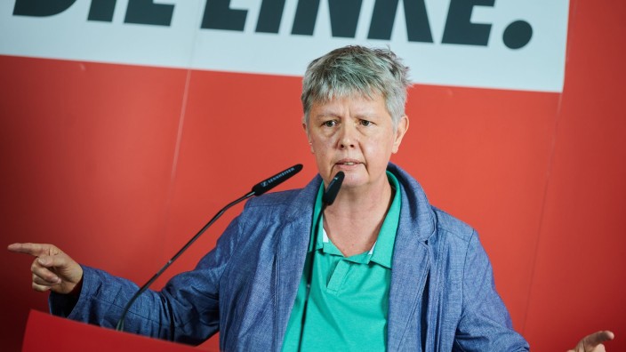 Abgeordnetenhaus - Berlin: Katina Schubert, Landesvorsitzende der Partei Die Linke in Berlin, hält eine Rede. Foto: Annette Riedl/dpa/Archivbild
