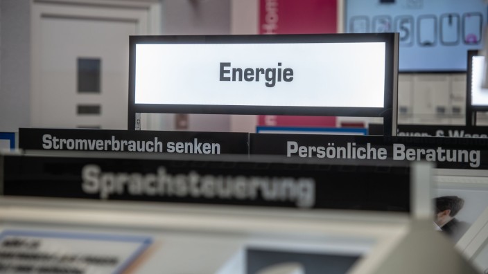 Energie - München: "Energie" steht auf einem Schild in einem Elektronikmarkt in Ingolstadt. Foto: Armin Weigel/dpa/Archivbild