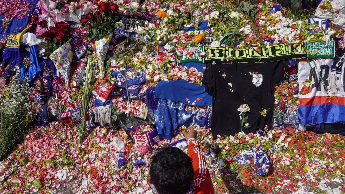 Sepak Bola – Tidak ada sanksi dari FIFA setelah bencana stadion di Indonesia