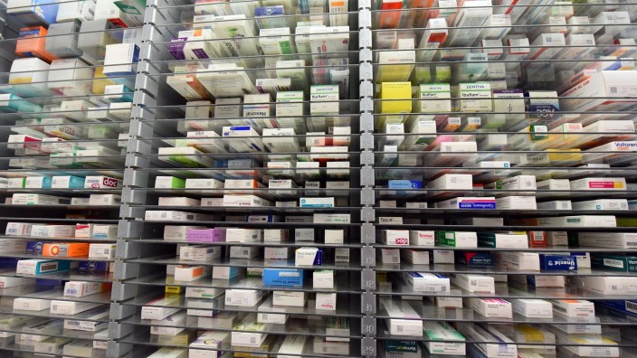 Pharma - Düsseldorf: Medikamente liegen im Lager einer Apotheke. Foto: Waltraud Grubitzsch/dpa/Archivbild