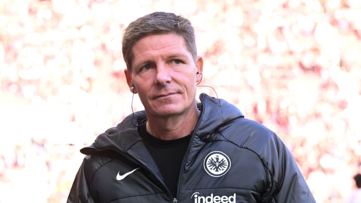Fußball - Frankfurt am Main: Frankfurts Trainer Oliver Glasner. Foto: Torsten Silz/dpa/Archivbild