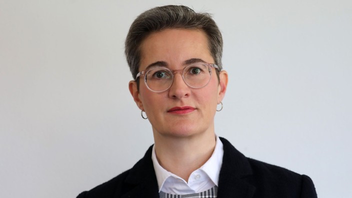Parteien - Potsdam: Karoline Preisler, FDP-Politikerin, steht in ihrem Büro. Foto: Bernd Wüstneck/dpa-Zentralbild/dpa/Archivbild