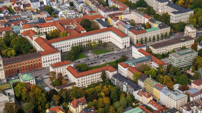 Jahreswechsel - Nürnberg: Die Ludwig-Maximilians-Universität München am Geschwister Scholl-Platz. Foto: Peter Kneffel/dpa/Archivbild