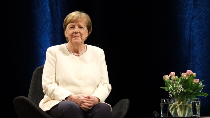 Literatur - Leipzig: Die frühere Bundeskanzlerin Angela Merkel bei einer Veranstaltung. Foto: Sebastian Willnow/dpa