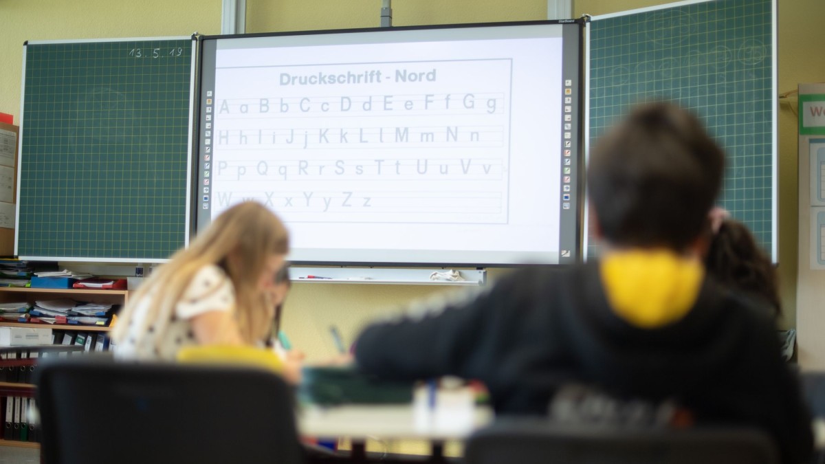 Teacher Shortage Persists in Lower Saxony Ahead of New School Year