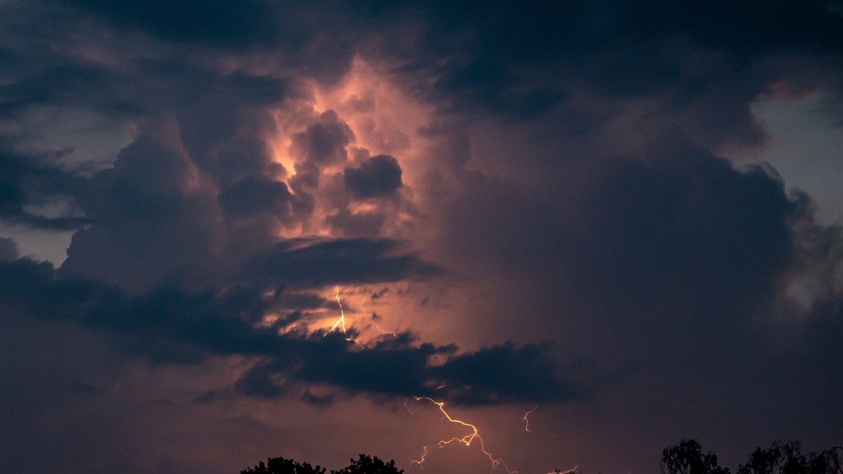 Prepare for Thunderstorms and Rain in Rhineland-Palatinate and Saarland: Weather Forecast