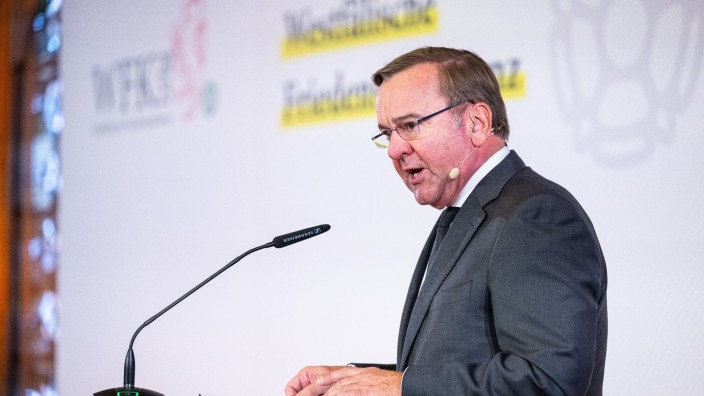 Verteidigung - Rostock: Bundesverteidigungsminister Boris Pistorius (SPD). Foto: Guido Kirchner/dpa