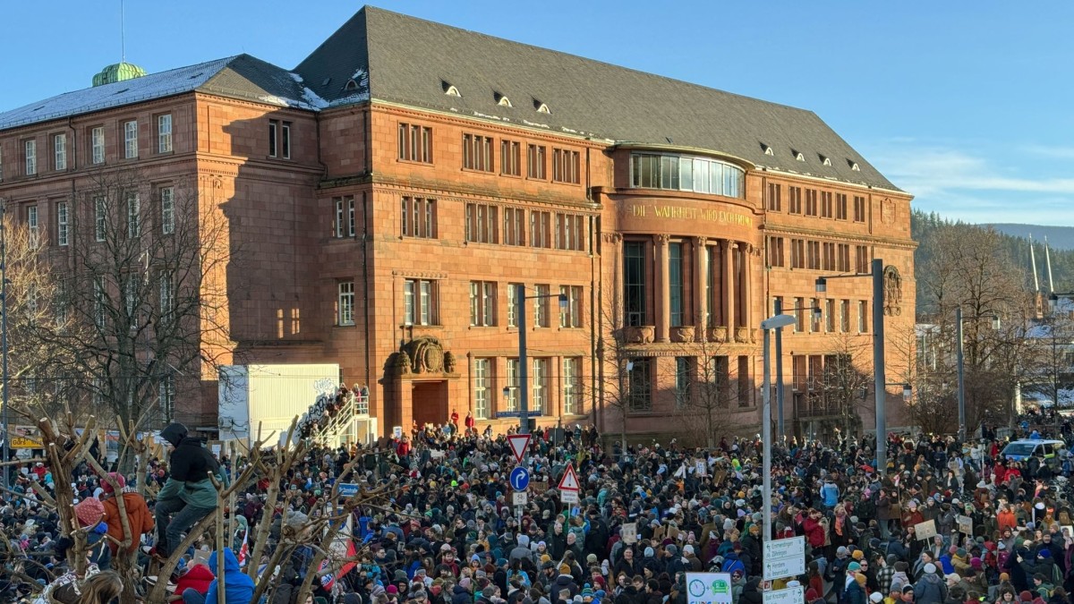 Manifestations – Fribourg-en-Brisgau – Environ 25 000 personnes lors d’une manifestation contre la droite à Fribourg – Politique
