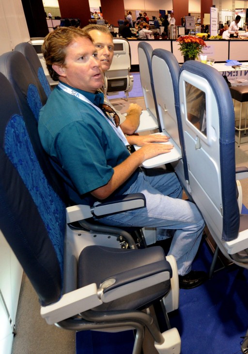 Luftverkehr Passagiere Sitze, AFP