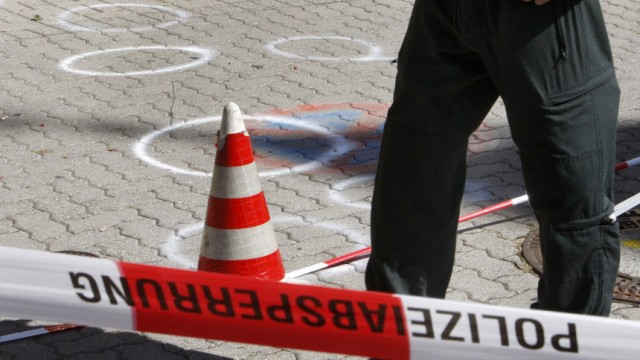 Bluttat von Lörrach: Eine 41-Jährige Frau tötet am Sonntagabend im baden-württembergischen Lörrach drei Menschen, bevor sie selbst durch Schüsse der Polizei stirbt.