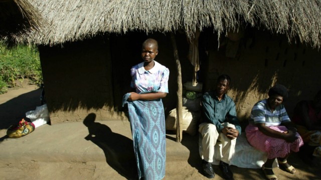 AIDS-kranke junge Frau in Malawi, 2004