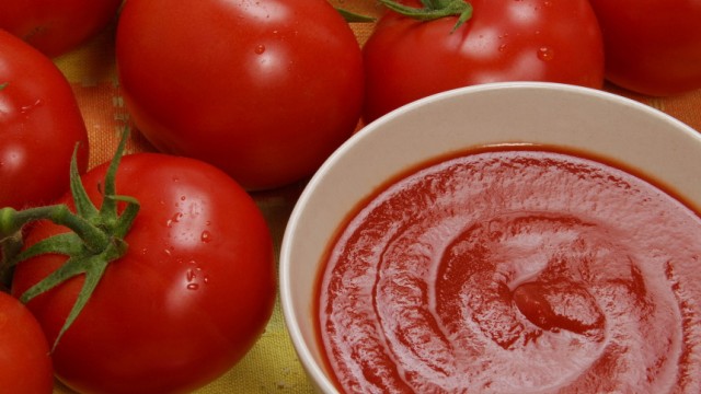 tomato sauce                                                                ...