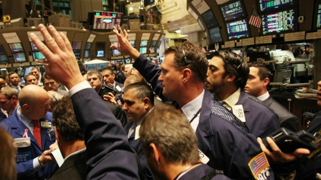 Markets Rise On Strong Earnings Reports